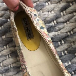 Steve Madden Shoes - Steve Madden Bow Floral Ballet Flats Steve Madden Shoes - Steve Madden Bow Floral Ballet Flats